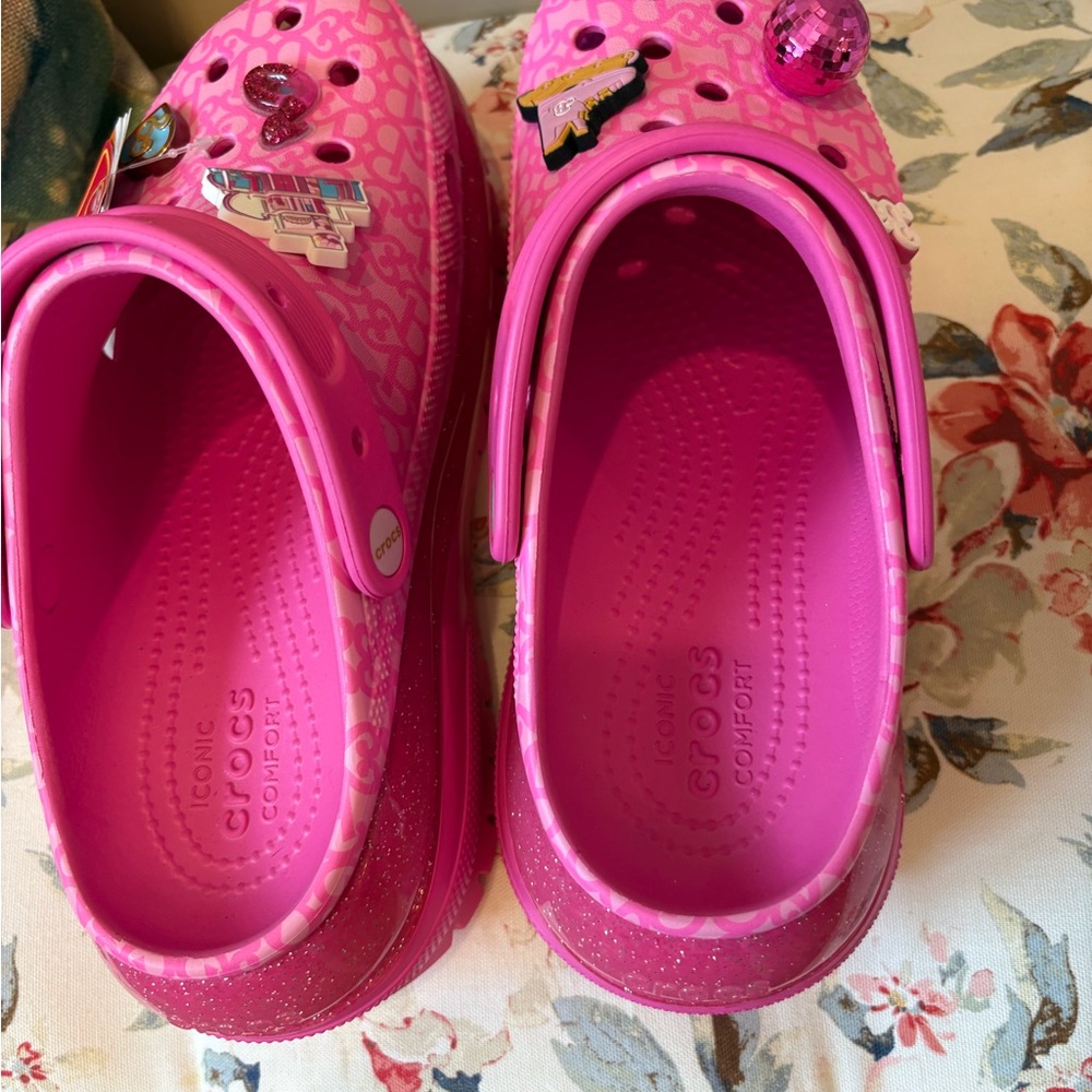 CROCS Pink Patterned Platform Clogs NWT - image 3
